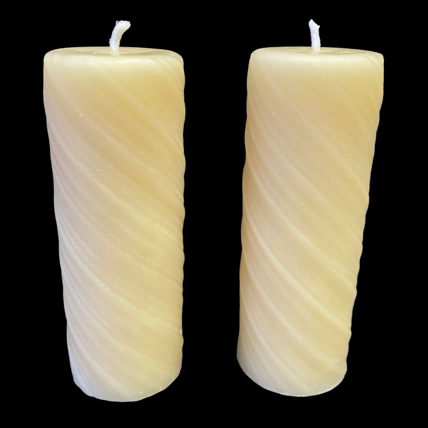 Cappings Beeswax Swirl Pillar Candle